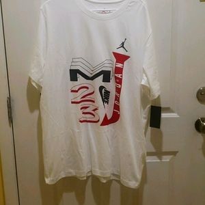 NWT - Men Jordan T-shirt